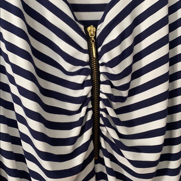 Blouse - Picture 2 of 3